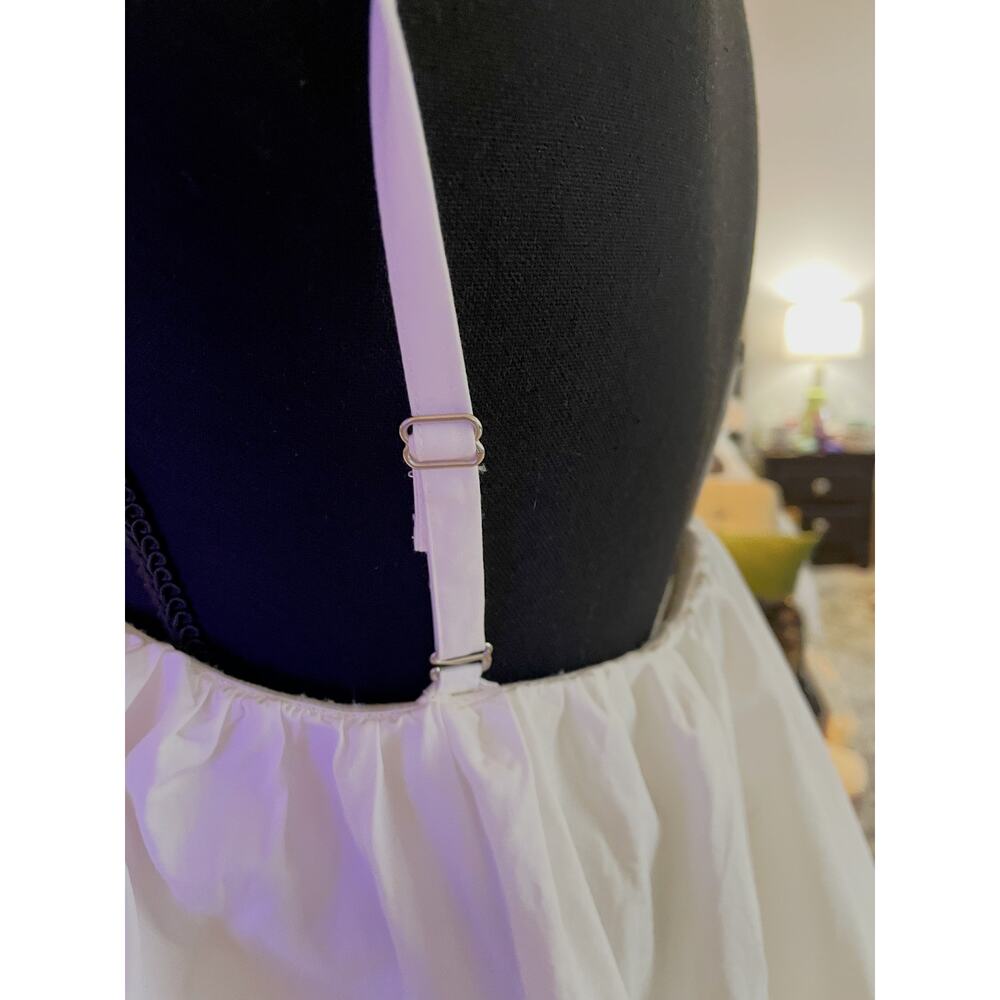 Scoop White Bubble Hem Cami Tank Top Adjustable Straps Size L 12/14 - Picture 4 of 6